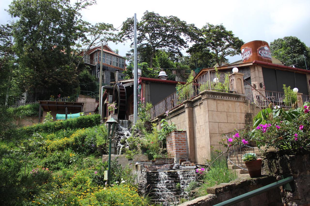 The Hobbit La Comarca Ξενοδοχείο Nueva San Salvador Εξωτερικό φωτογραφία